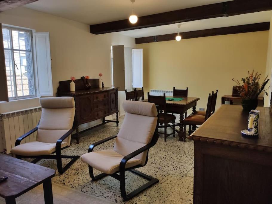 Casa Carmina: Casa Para Pequenos Grupos En El Corazon De Galicia O Irixo Ngoại thất bức ảnh