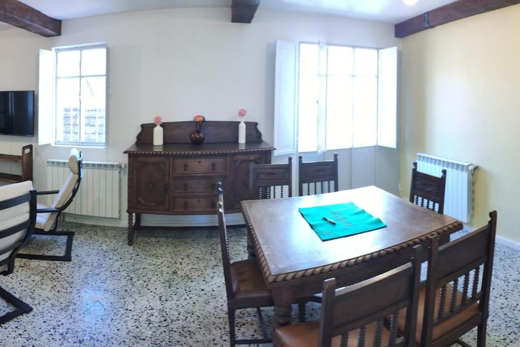 Casa Carmina: Casa Para Pequenos Grupos En El Corazon De Galicia O Irixo Ngoại thất bức ảnh